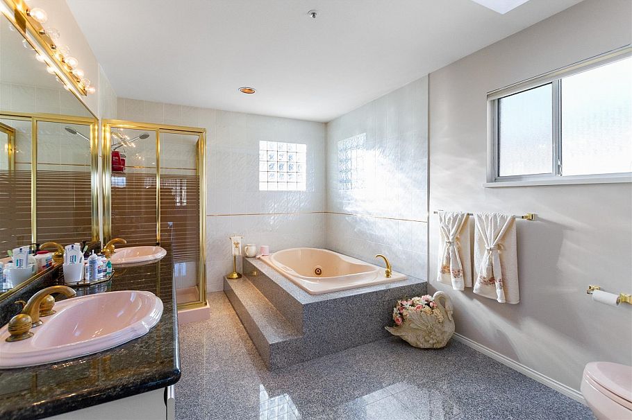 1028 W 51st Avenue Vancouver, BC - 14