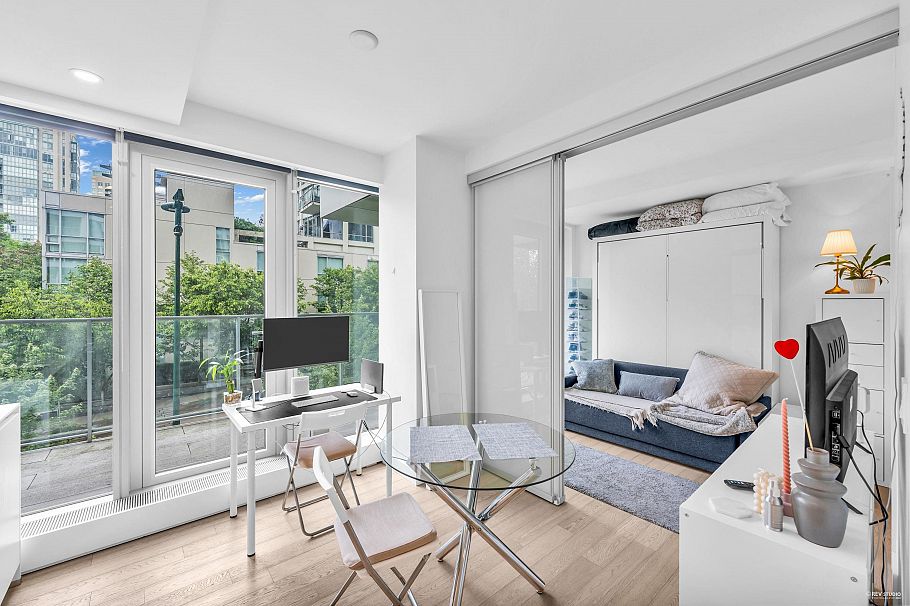 303 1480 Howe Street Vancouver, BC - 19