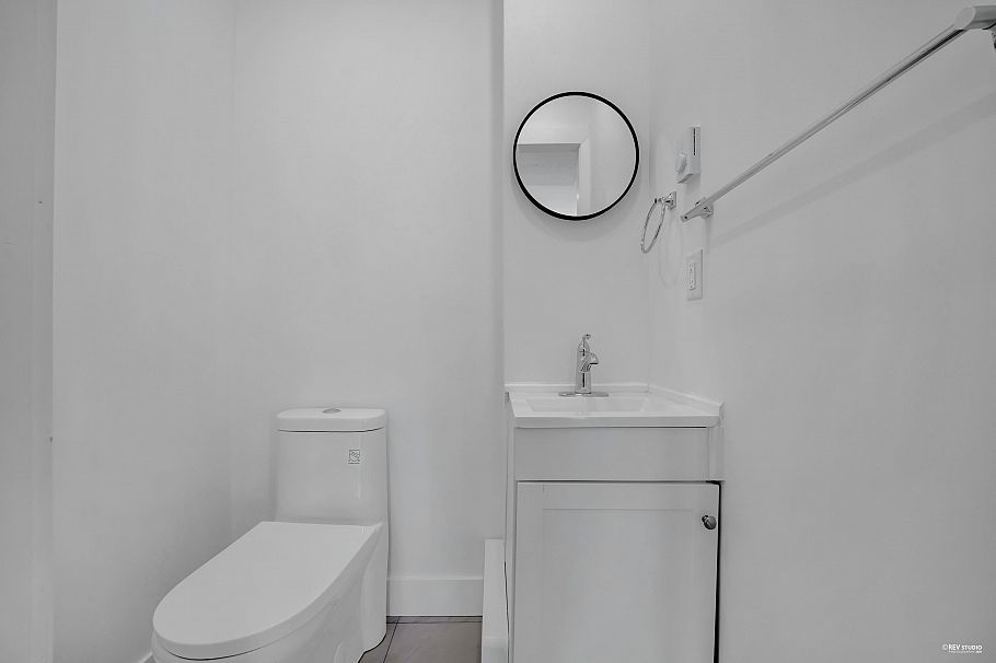 5140 Slocan Street Vancouver, BC - 9