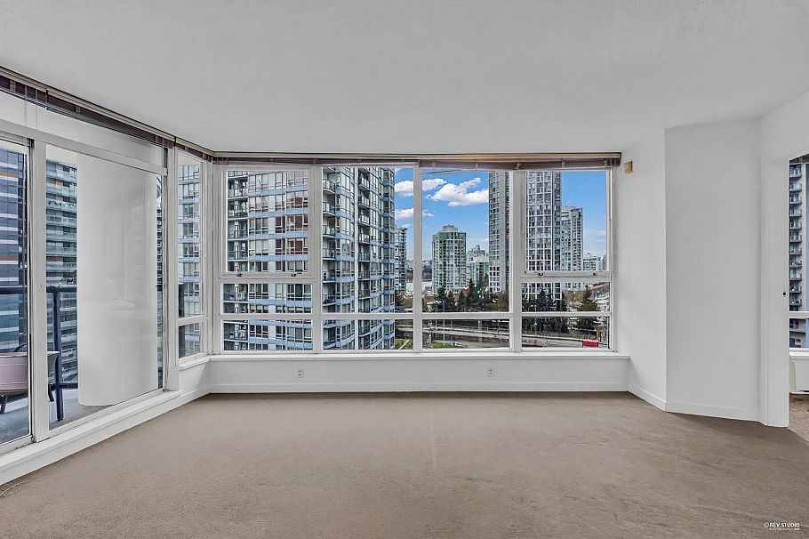 1202 928 Beatty Street Vancouver, BC - 2