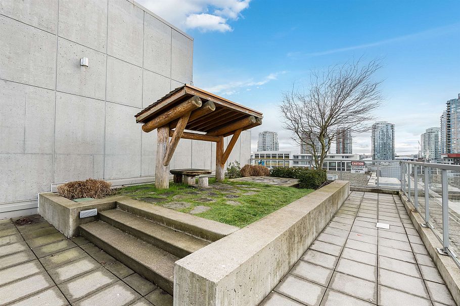 1011 66 W Cordova Street Vancouver, BC - 29