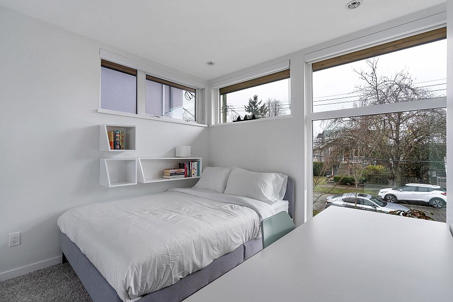 1928 Templeton Drive Vancouver, BC - 32