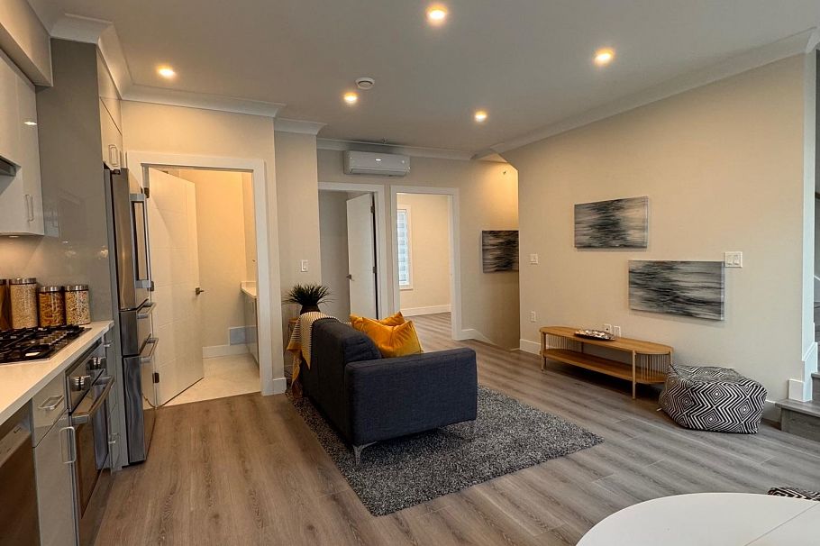 8319 French Street Vancouver, BC - 8