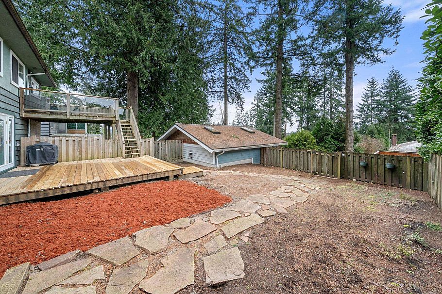 479 E 29th Street North Vancouver, BC - 33