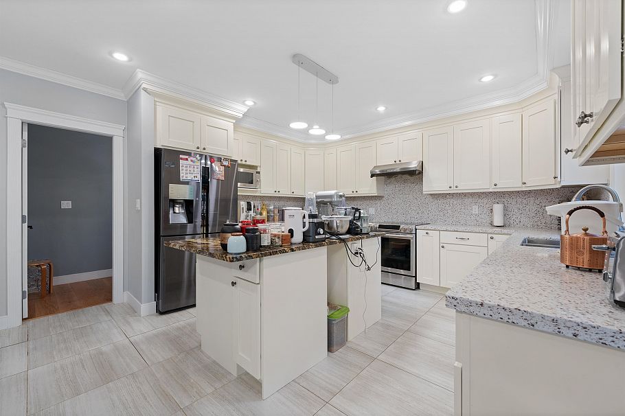 4053 W 38th Avenue Vancouver, BC - 14