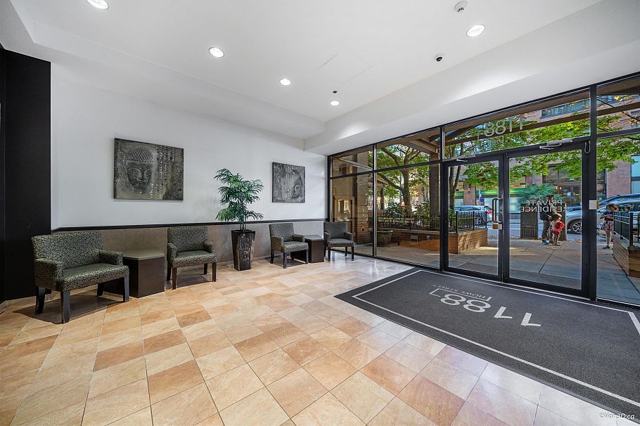 2704 1188 Howe Street Vancouver, BC - 32