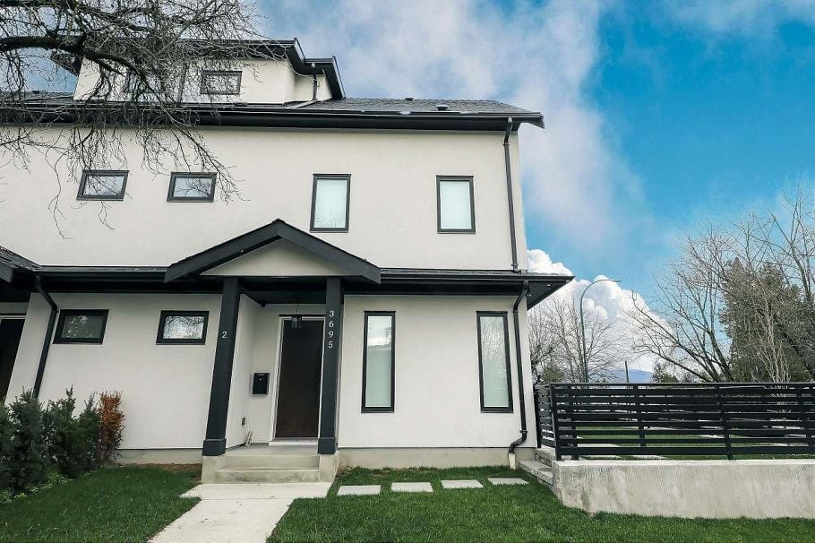 2 3695 E 26 Avenue Vancouver, BC - 26