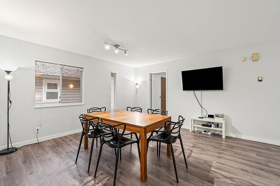 3529 Napier Street Vancouver, BC - 11