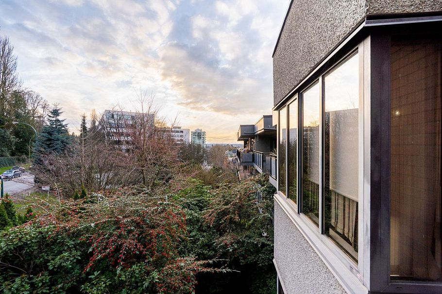 605 1405 W 15th Avenue Vancouver, BC - 26