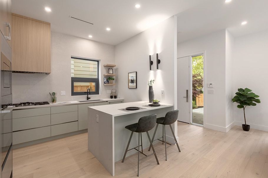 1 3186 W 11th Avenue Vancouver, BC - 8