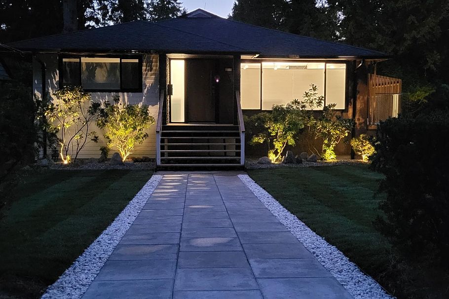 4491 Primrose Lane North Vancouver, BC - 1