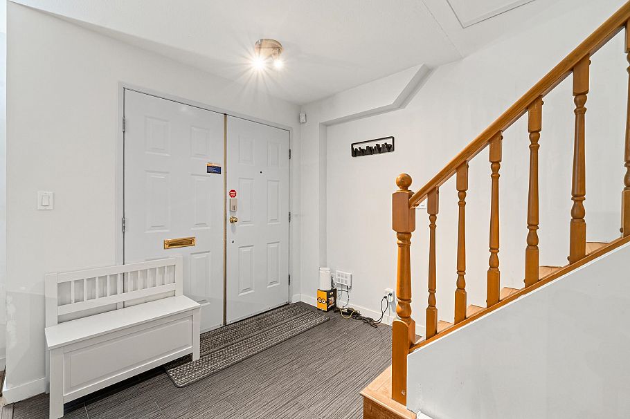 3529 Napier Street Vancouver, BC - 8