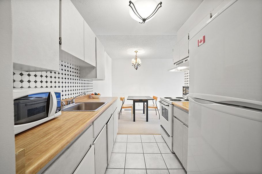 1006 2016 Fullerton Avenue North Vancouver, BC - 9