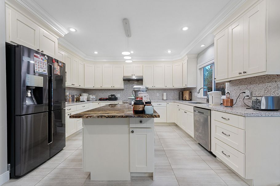 4053 W 38th Avenue Vancouver, BC - 13