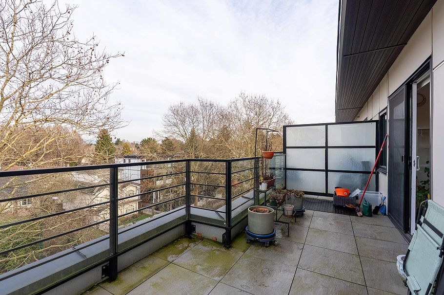 405 2666 Duke Street Vancouver, BC - 5