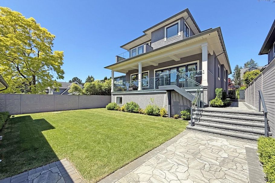 4014 W 36th Avenue Vancouver, BC - 37