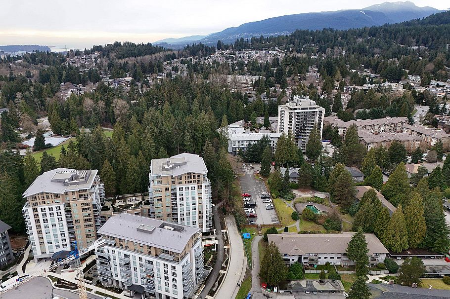 404 2375 Emery Court North Vancouver, BC - 22