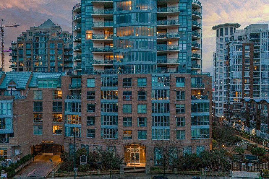 202 1188 Quebec Street Vancouver, BC - 3