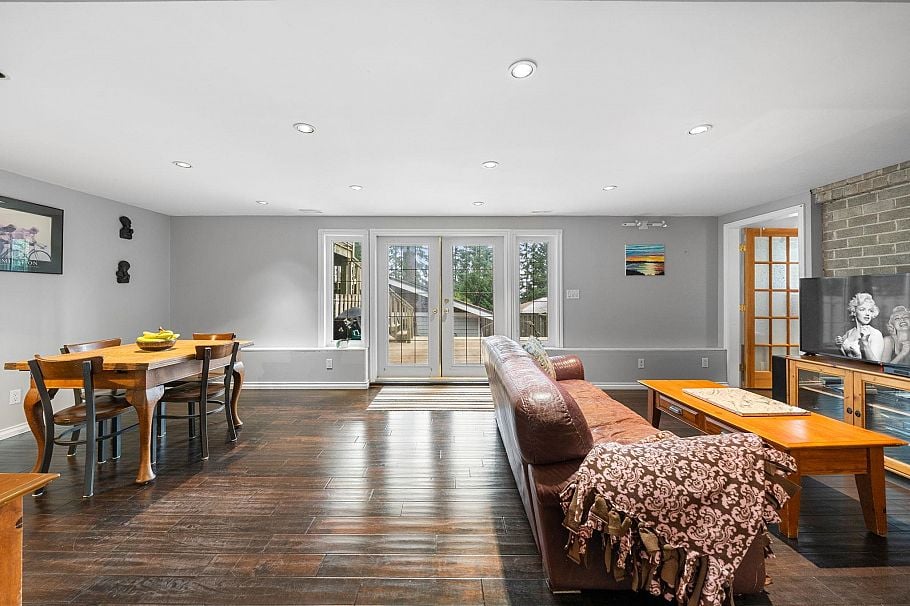 479 E 29th Street North Vancouver, BC - 21