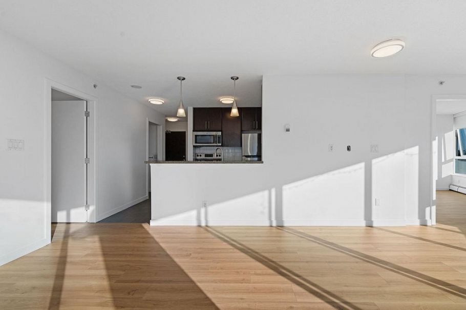 602 58 Keefer Place Vancouver, BC - 11