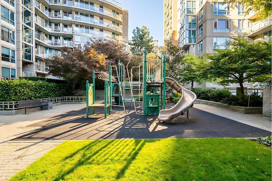 1102 1318 Homer Street Vancouver, BC - 39