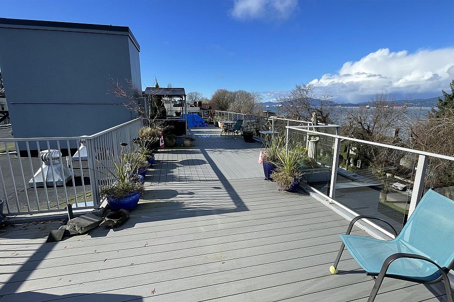 304 2430 Point Grey Road Vancouver, BC - 11