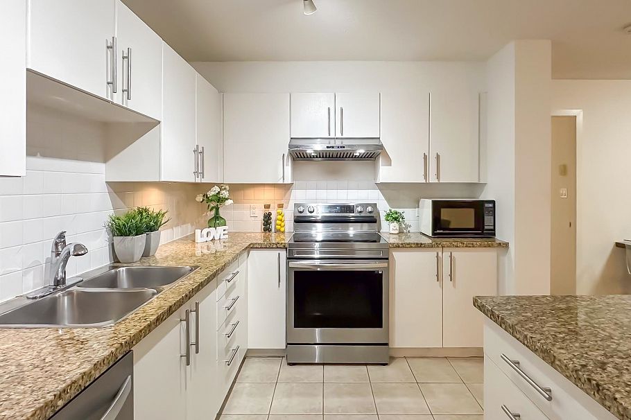 305 2088 Madison Avenue Burnaby, BC - 12