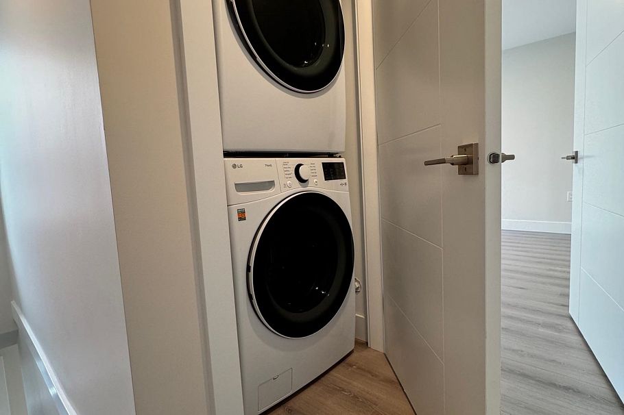 8319 French Street Vancouver, BC - 16