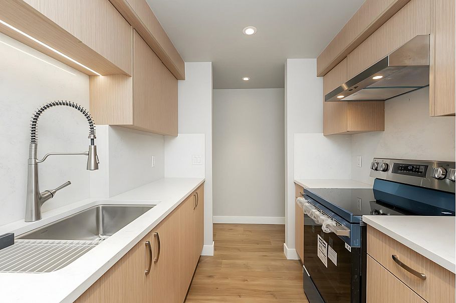 1102 1318 Homer Street Vancouver, BC - 8