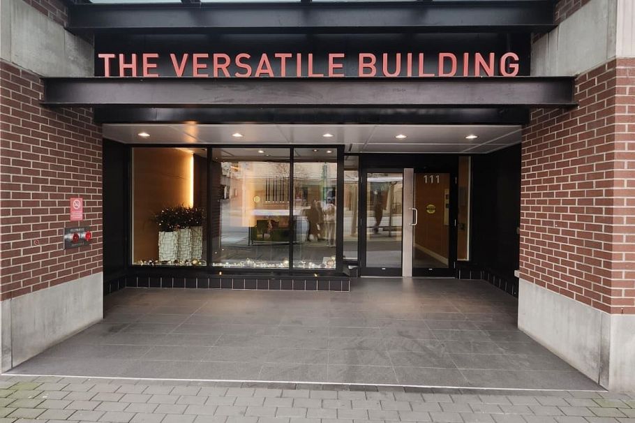 313 111 E 3rd Street North Vancouver, BC - 4