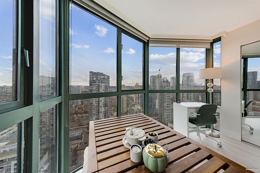 2704 1188 Howe Street Vancouver, BC - 16