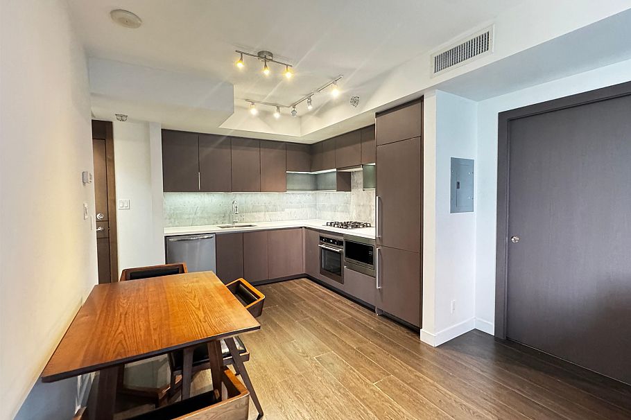 755 38 SMITHE STREET, Vancouver BC V6B 0B5 Vancouver, BC - 6