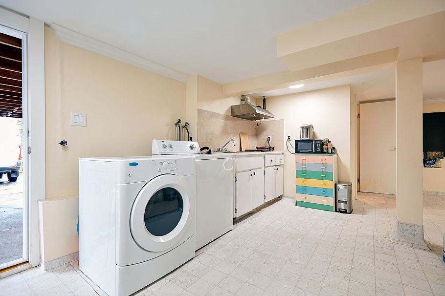 1440 E 1st Avenue Vancouver, BC - 21