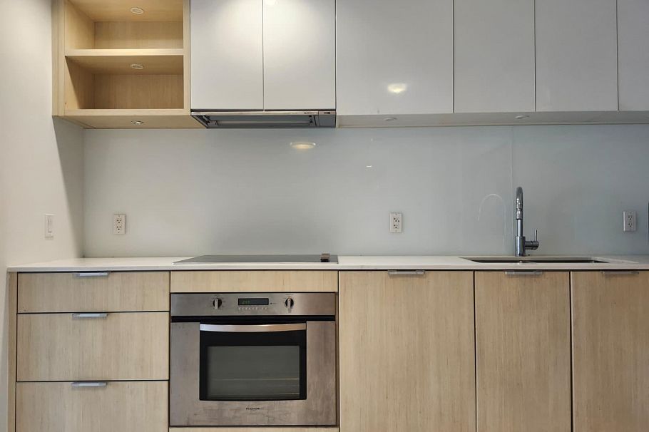 313 111 E 3rd Street North Vancouver, BC - 10