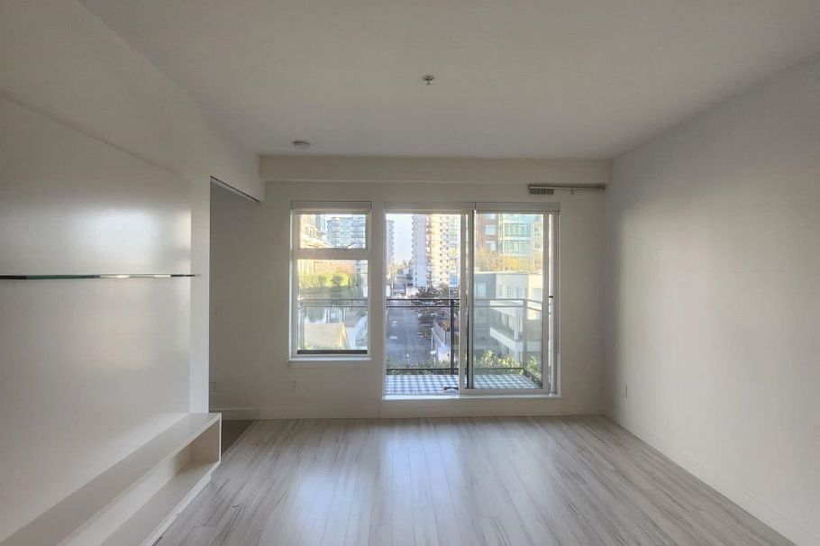 313 111 E 3rd Street North Vancouver, BC - 9