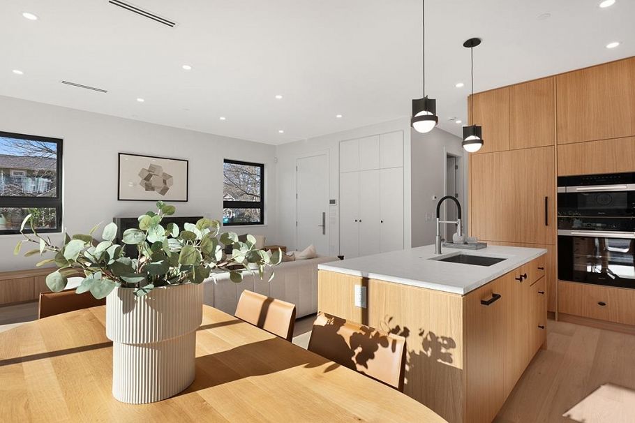 3742 Yukon Street Vancouver, BC - 10