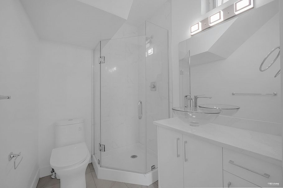 5140 Slocan Street Vancouver, BC - 29