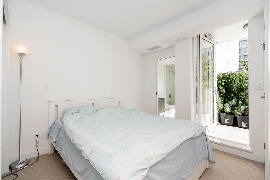 301 4638 Gladstone Street Vancouver, BC - 10