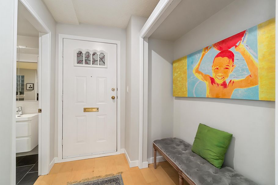 101 1100 W 7th Avenue Vancouver, BC - 2