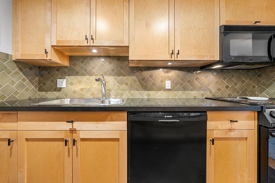 209 1720 W 12th Avenue Vancouver, BC - 15