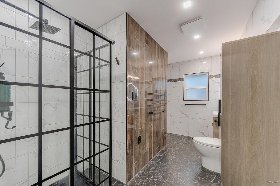 4491 Primrose Lane North Vancouver, BC - 24