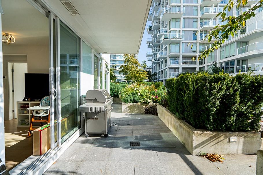 301 4638 Gladstone Street Vancouver, BC - 19