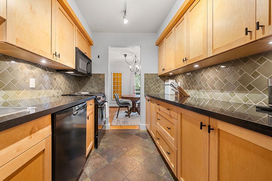 209 1720 W 12th Avenue Vancouver, BC - 17