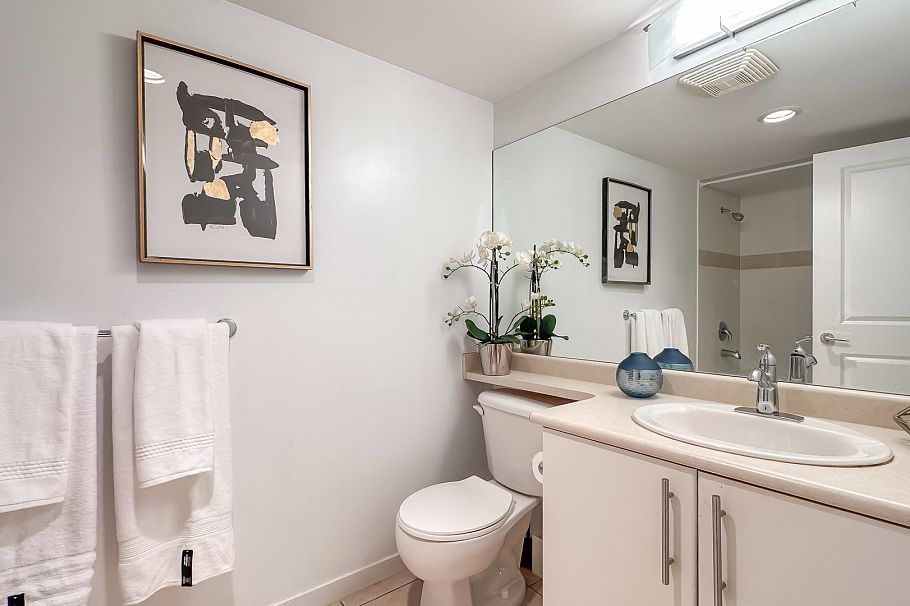 305 2088 Madison Avenue Burnaby, BC - 8