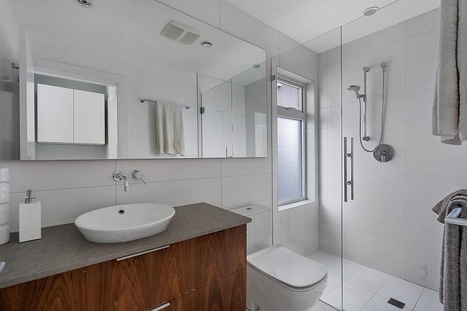 1928 Templeton Drive Vancouver, BC - 30