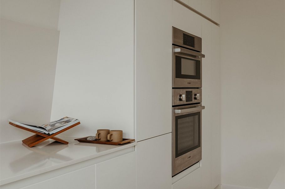 5 6 W 17th Avenue Vancouver, BC - 17