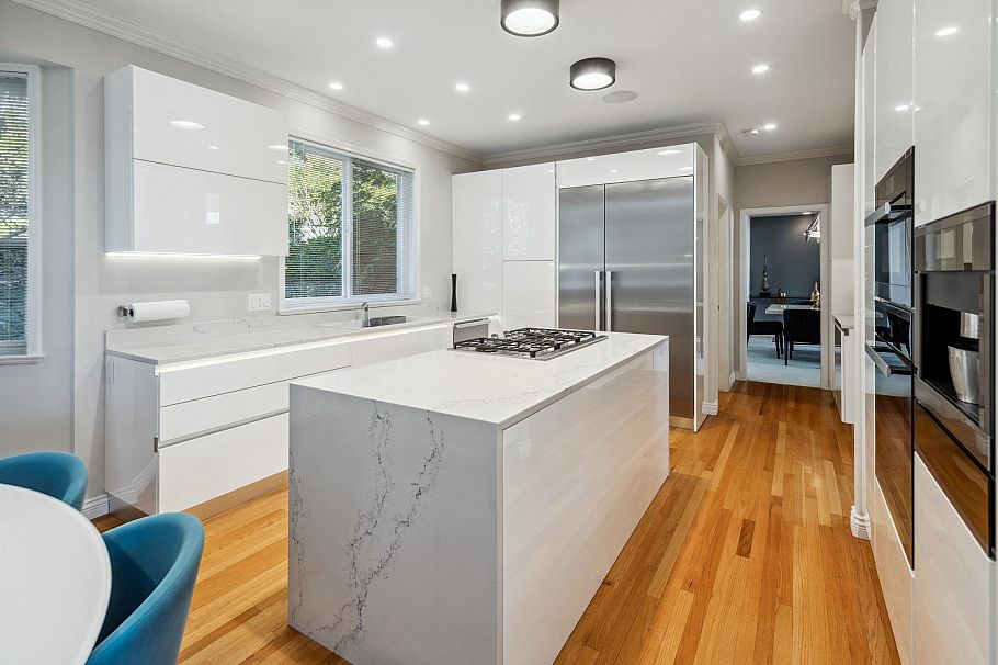 3823 Michener Way North Vancouver, BC - 13