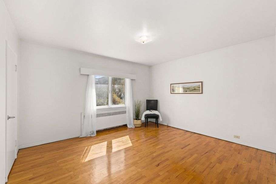 2880 Oxford Street Vancouver, BC - 21