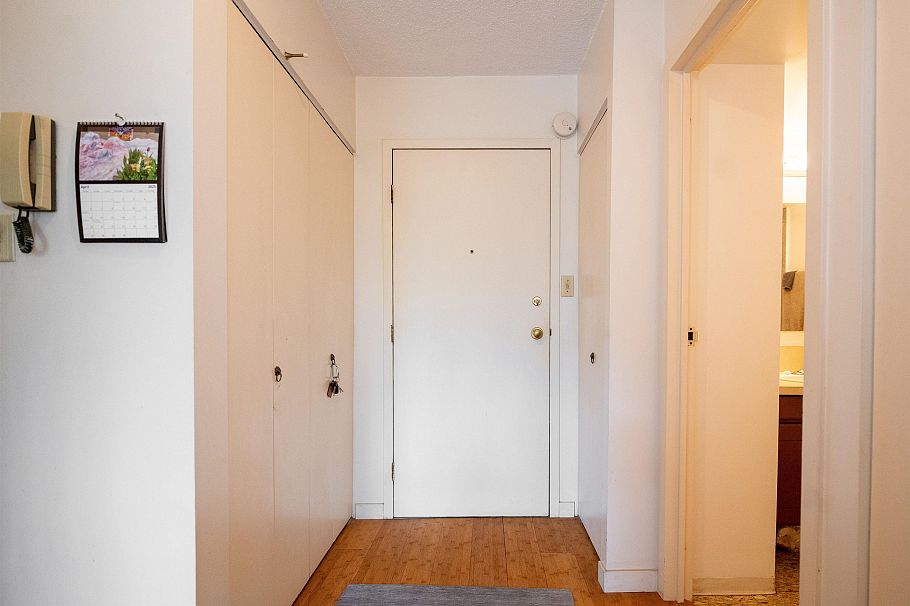 304 1720 Barclay Street Vancouver, BC - 5