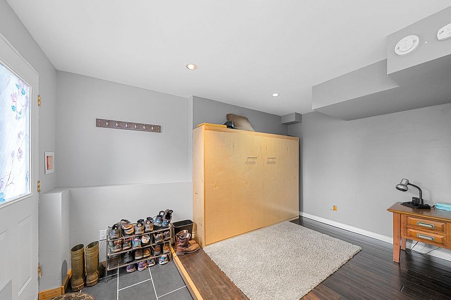 479 E 29th Street North Vancouver, BC - 28